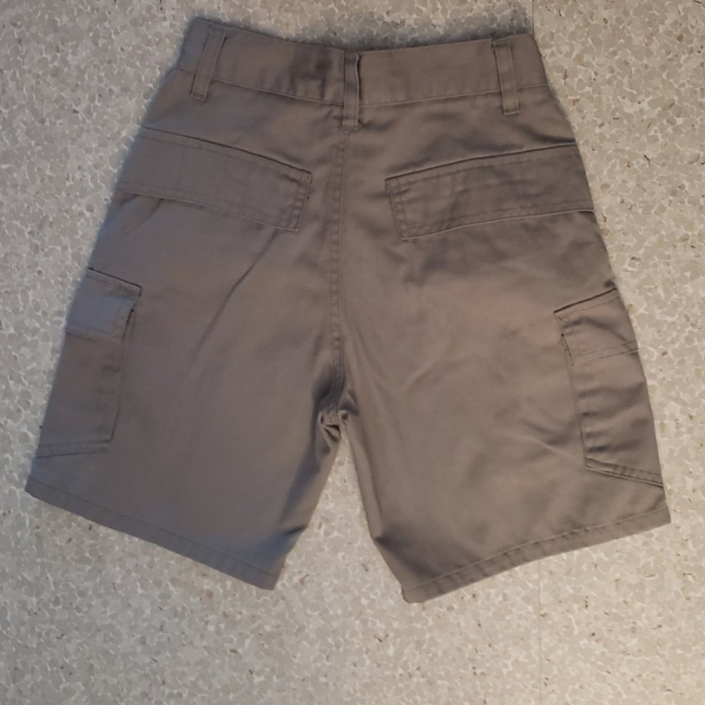 MANEUVERS light brown shorts sz 8 boys